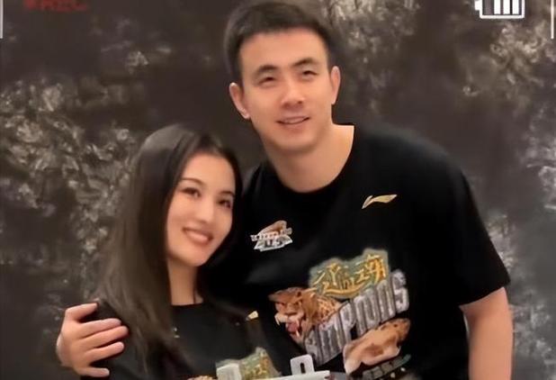 赵继伟老婆身高多少？赵继伟真实身高多少？
