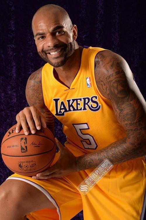 布泽尔nba在哪个球队，布泽尔在cba数据？