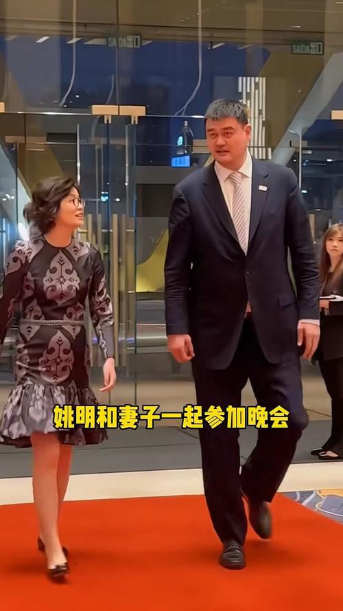 姚明第一任妻子多高，姚明第一任妻子照片